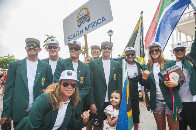 South-Africa-stand-up-paddling-team-645x429