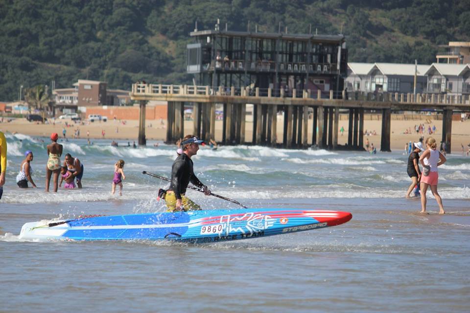 chris couve king of the bay sup race 2016